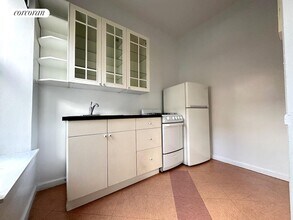 930 Amsterdam Ave in New York, NY - Building Photo - Building Photo