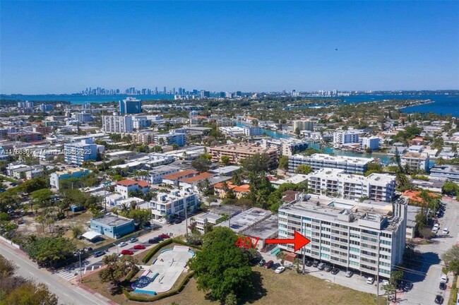 8233 Harding Ave in Miami Beach, FL - Building Photo - Building Photo