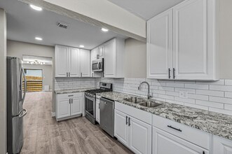 3125 W Center Ave in Denver, CO - Building Photo - Building Photo