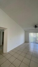 4199 N Haverhill Rd in West Palm Beach, FL - Building Photo - Building Photo