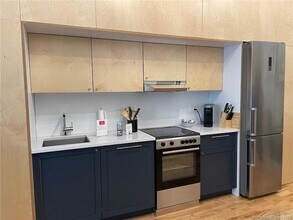139 Orange St, Unit 202 in New Haven, CT - Building Photo - Building Photo