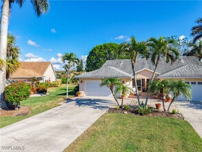 109 Tanglewood Ct in Naples, FL - Building Photo - Building Photo