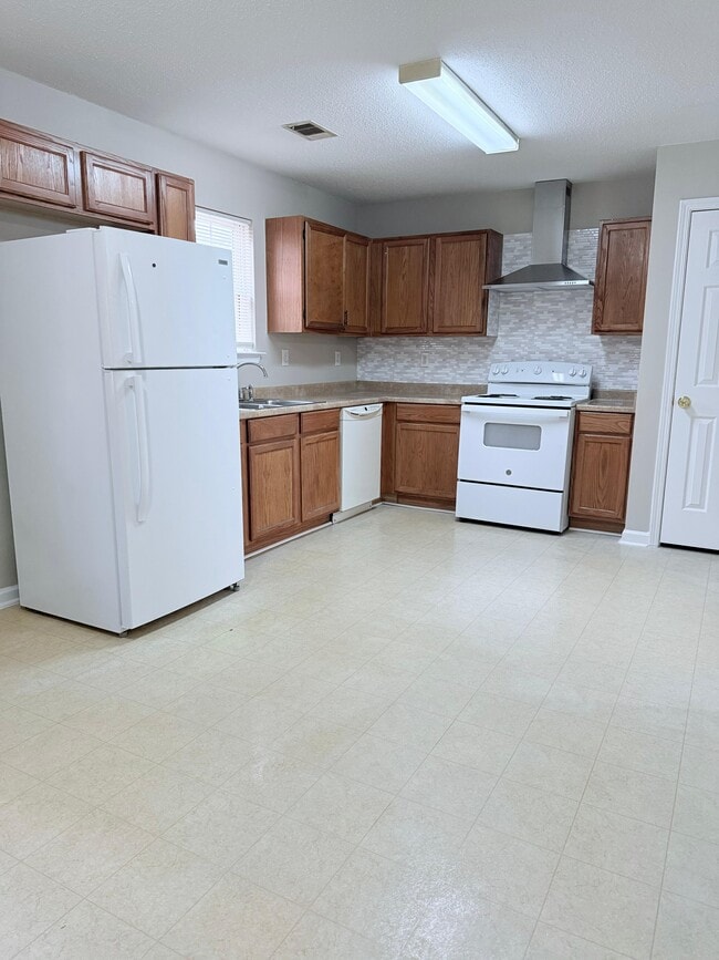 7265 Crestside Dr in Austell, GA - Building Photo - Building Photo