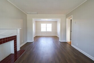 723 N Gary Pl in Tulsa, OK - Building Photo - Building Photo