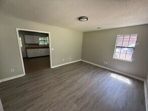 3820 Donna Dr in Millbrook, AL - Building Photo - Building Photo