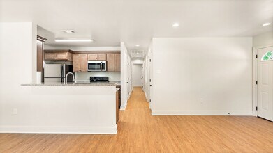 41334 Brown Rd in Ponchatoula, LA - Foto de edificio - Building Photo