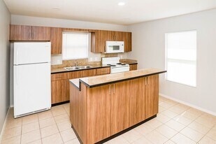 401 E 2nd St, Unit L-2 in La Joya, TX - Building Photo