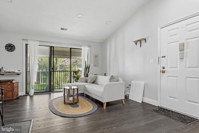 property at 11 Poillon Ct