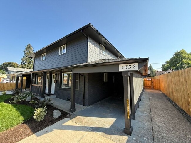 1332 SW 8th Ave in Albany, OR - Building Photo - Building Photo