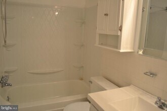 1523 Colonial Dr in Woodbridge, VA - Building Photo - Building Photo