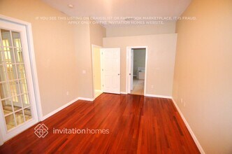 11011 Lynn Lake Cir in Tampa, FL - Building Photo - Building Photo