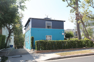 621 Midvale Avenue in Los Angeles, CA - Building Photo - Building Photo