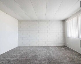239 W Cleveland Ave in Las Vegas, NV - Building Photo - Building Photo