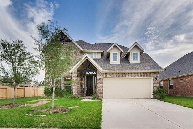 property at 2211 Dama Dr