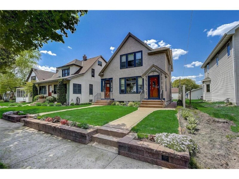 4218 33rd Ave S in Minneapolis, MN - Building Photo