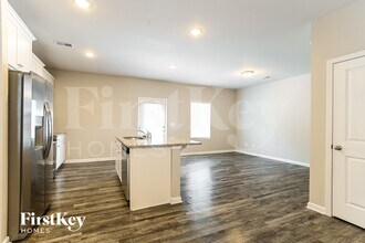 10732 Rivergate Dr NW in Huntersville, NC - Building Photo - Building Photo