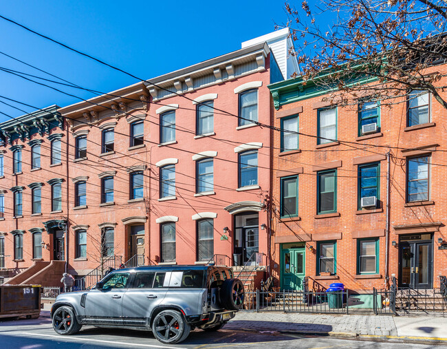 736 Garden St in Hoboken, NJ - Foto de edificio - Building Photo