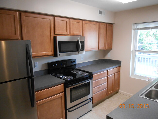 106 E 11th Ave in Columbus, OH - Foto de edificio - Building Photo