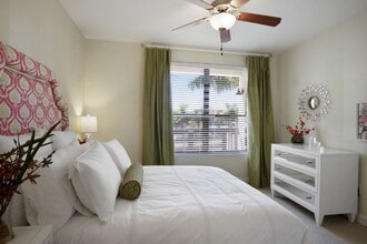 Tortuga Pointe by ARIUM in St. Petersburg, FL - Building Photo - Building Photo