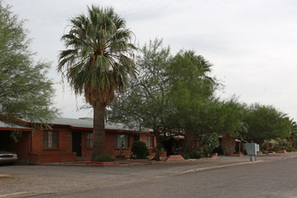 4129-4171 E Brown Way in Tucson, AZ - Building Photo - Building Photo