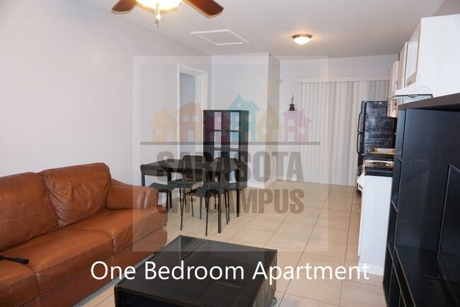 5125 David Ave in Sarasota, FL - Building Photo - Building Photo