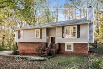 2298 Chestnut Log Loop in Lithia Springs, GA - Building Photo - Building Photo