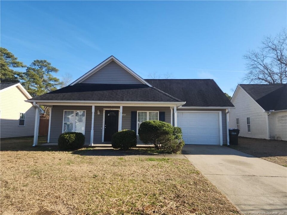 1031 Patina Ct in Fayetteville, NC - Building Photo