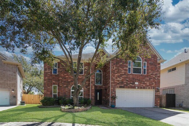 property at 2111 Scenic Hollow Ct