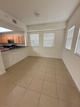 11601 NW 89th St in Doral, FL - Building Photo - Building Photo