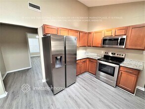 7210 Meadowbrook Dr in Sarasota, FL - Building Photo - Building Photo