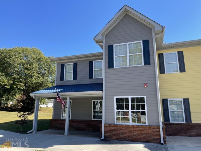 property at 615 Jefferson St