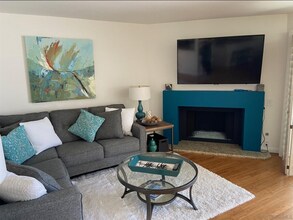 48 Antigua Ct, Unit Antigua in Coronado, CA - Building Photo - Building Photo