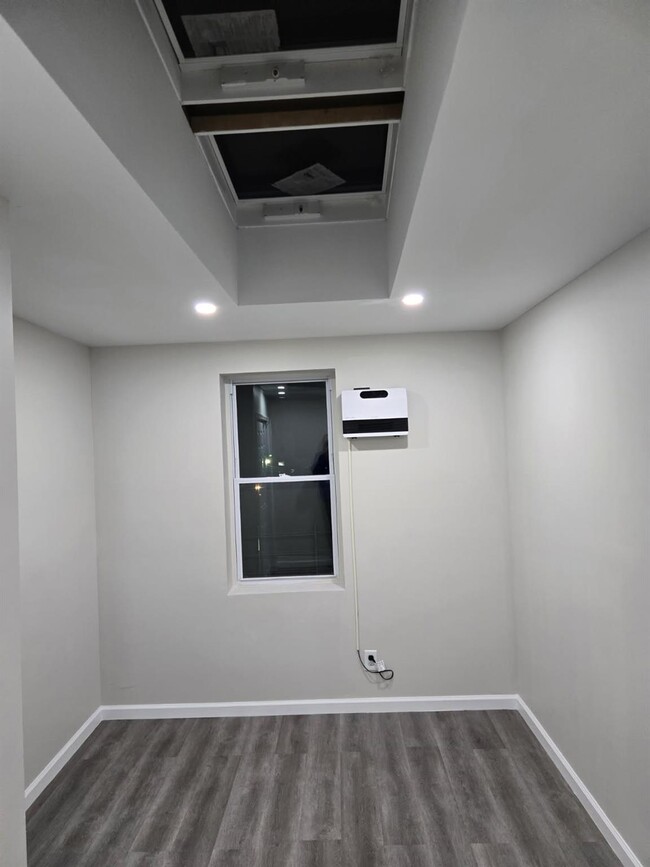 105-12 Liberty Ave in Queens, NY - Building Photo - Building Photo