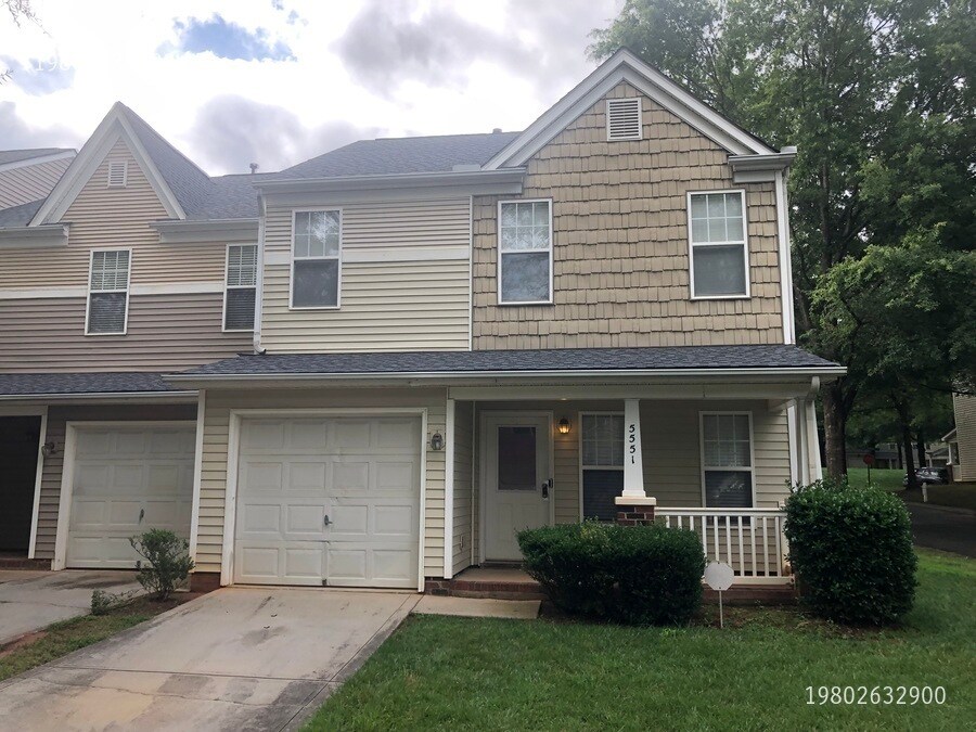 5551 Santeelah Ct in Charlotte, NC - Building Photo