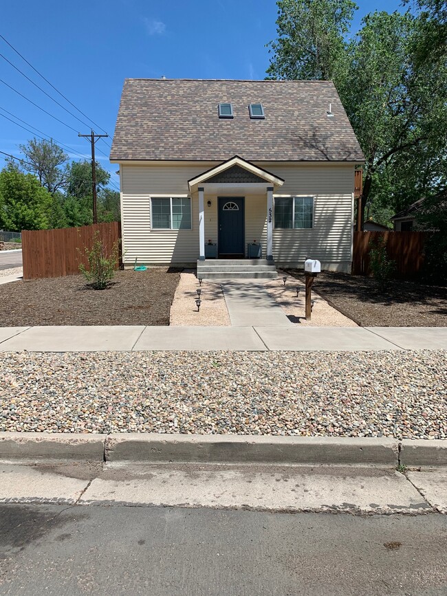 property at 532 W Kiowa St
