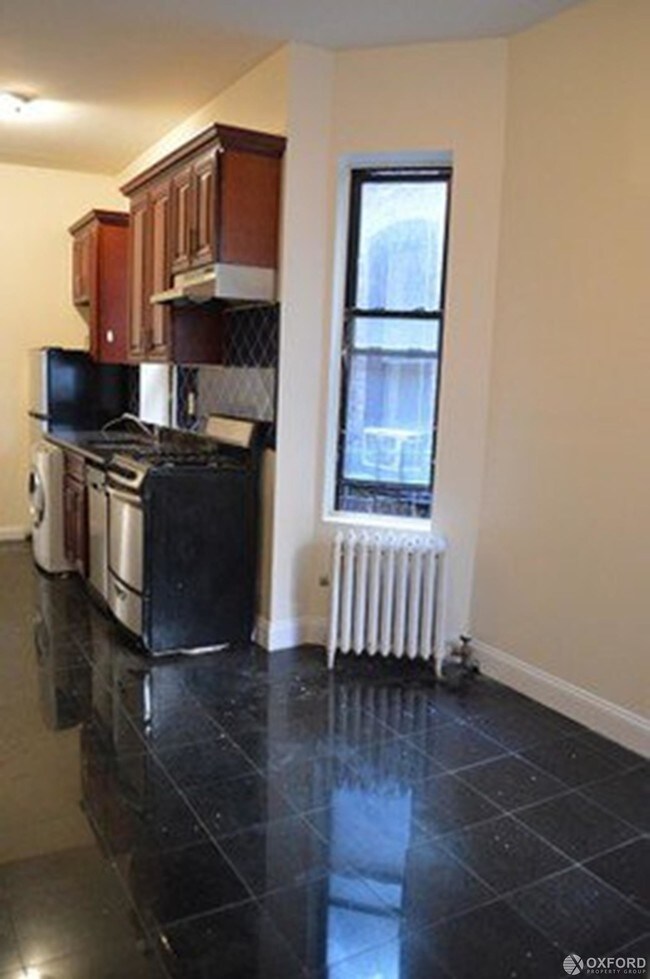 205 W 109th St-Unit -3-E in New York, NY - Building Photo - Building Photo