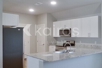 13748 Willowmore Dr in Denham Springs, LA - Building Photo - Building Photo