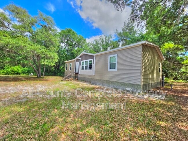 168 Wilderness Trail in Crescent City, FL - Building Photo - Building Photo