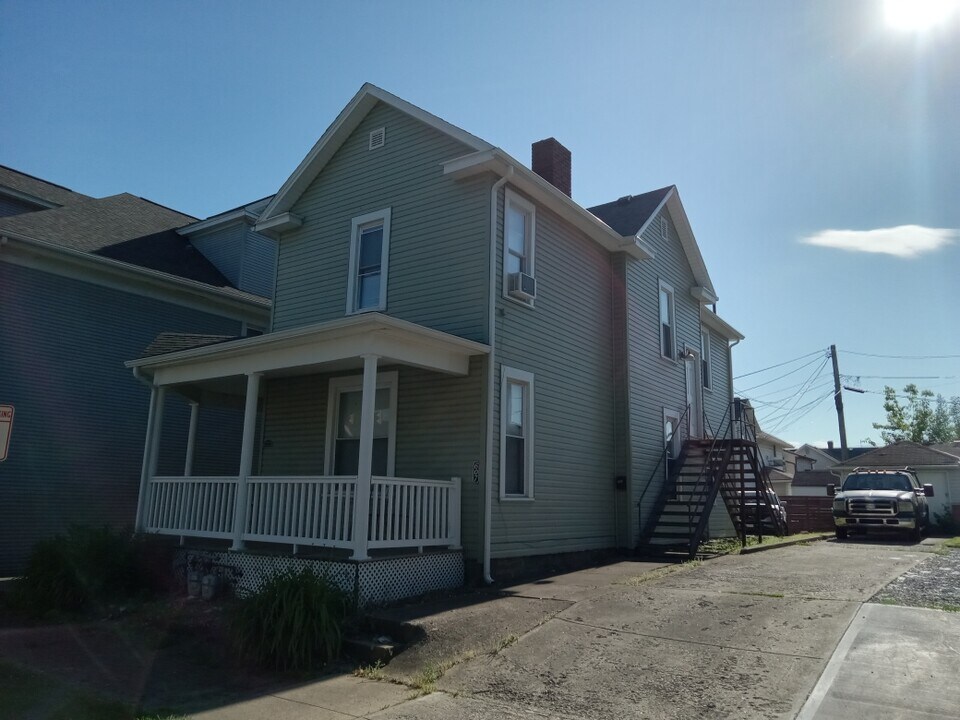 607 N Columbus St in Lancaster, OH - Building Photo