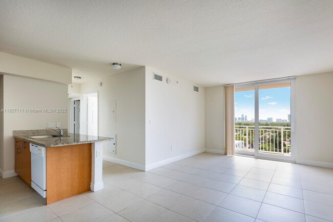 2350 SW 27th Ave in Miami, FL - Building Photo - Building Photo