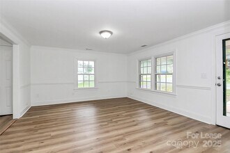613 N Rhyne St in Gastonia, NC - Building Photo - Building Photo