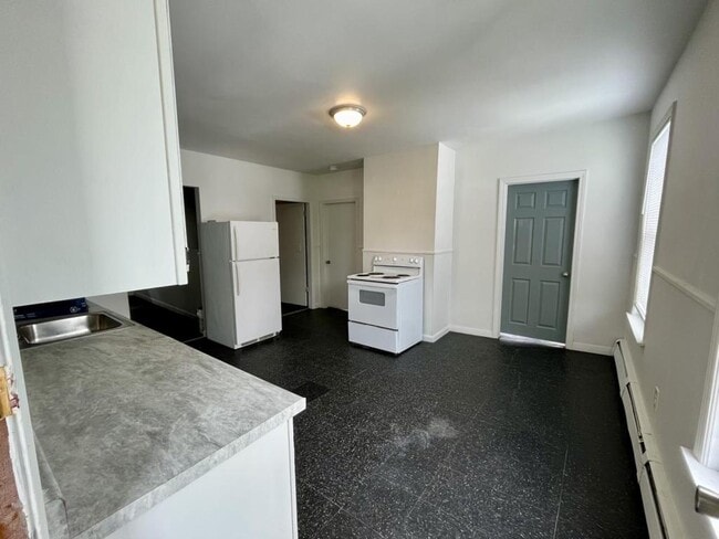 property at 142 Oxford St