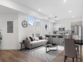 1721 Ridge Ave, Unit A in Philadelphia, PA - Building Photo - Building Photo