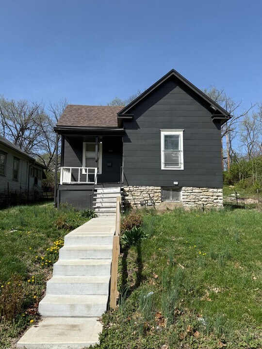 4106 Park Ave in Kansas City, MO - Building Photo