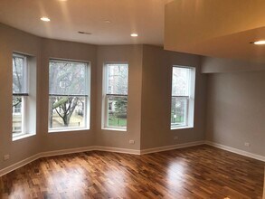 6136 S Ingleside Ave in Chicago, IL - Building Photo - Building Photo