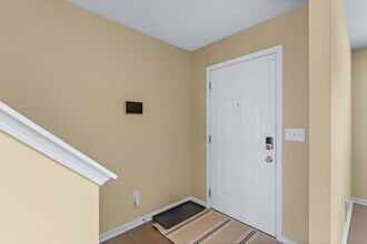 430 Rockcrest Way in Louisville, KY - Building Photo - Building Photo