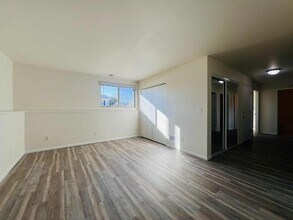 2708 48th St in Kenosha, WI - Foto de edificio - Building Photo