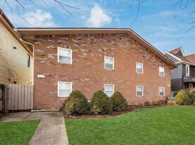 1393 Summit St in Columbus, OH - Building Photo