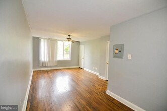 39 Galveston Pl SW in Washington, DC - Building Photo - Building Photo
