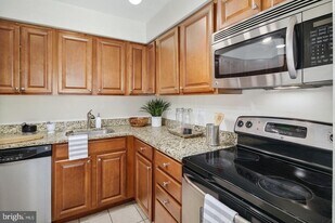 1420 Locust St in Philadelphia, PA - Building Photo
